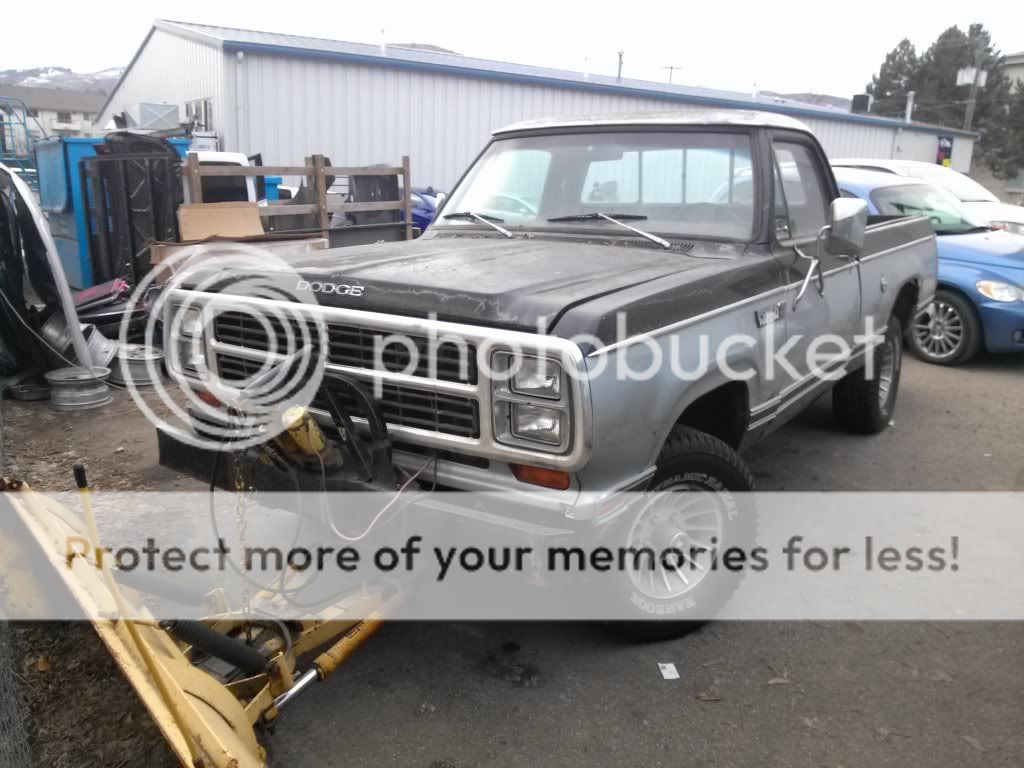 1980-Dodge-Power-Wagon-Macho http://www.pic2fly.com/1980-Dodge-Power-Wagon-Macho.html