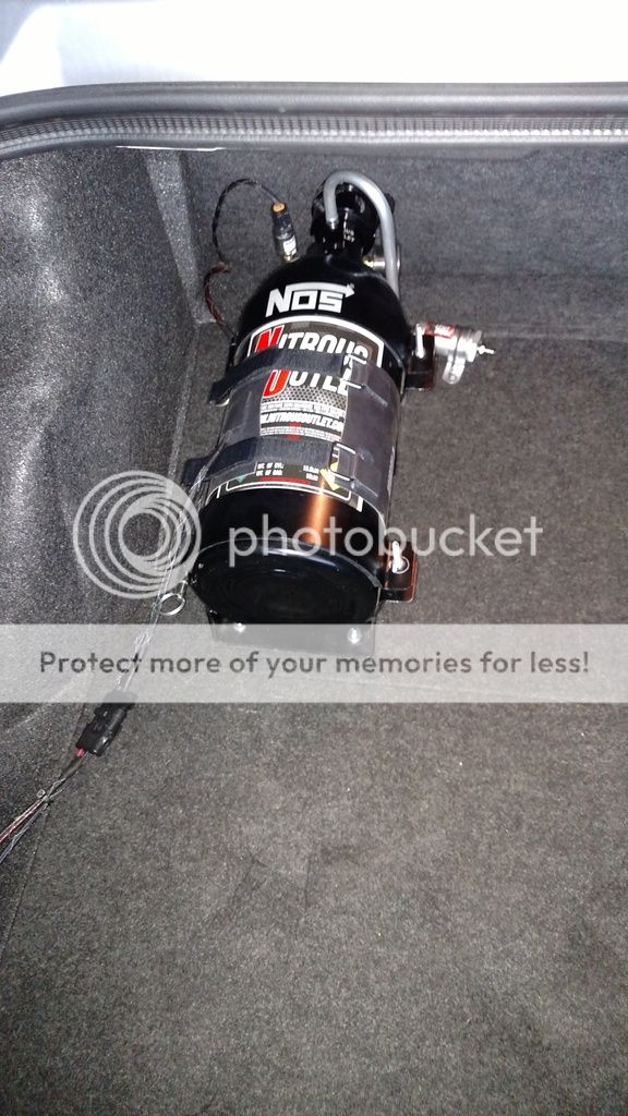 Pix of nitrous set up in trunk Dodge Challenger Forum