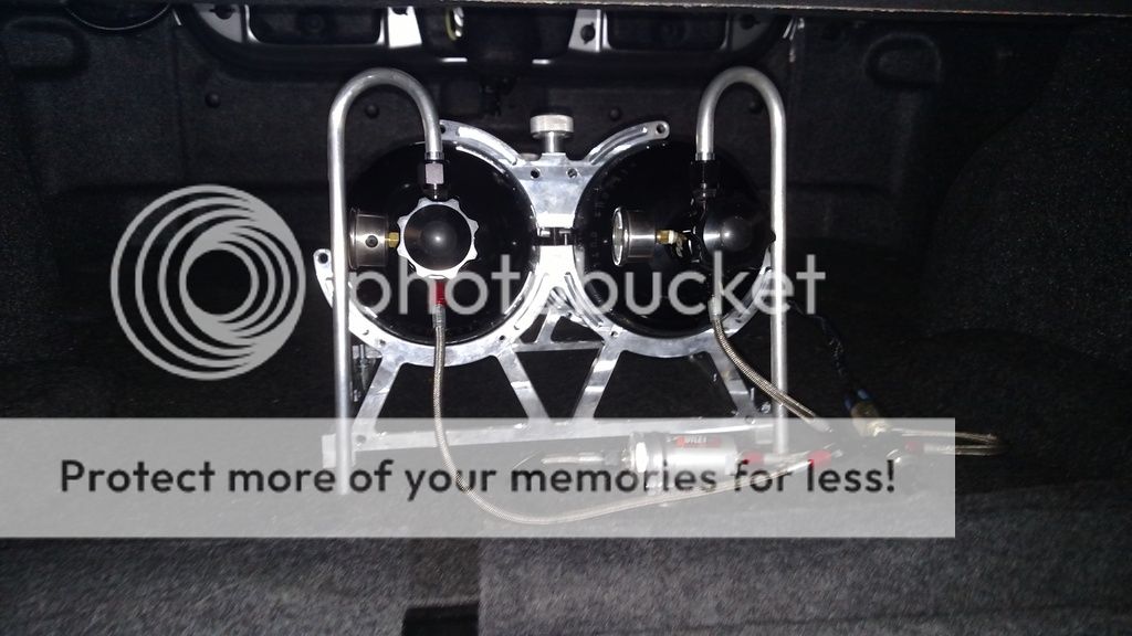 Pix of nitrous set up in trunk Dodge Challenger Forum